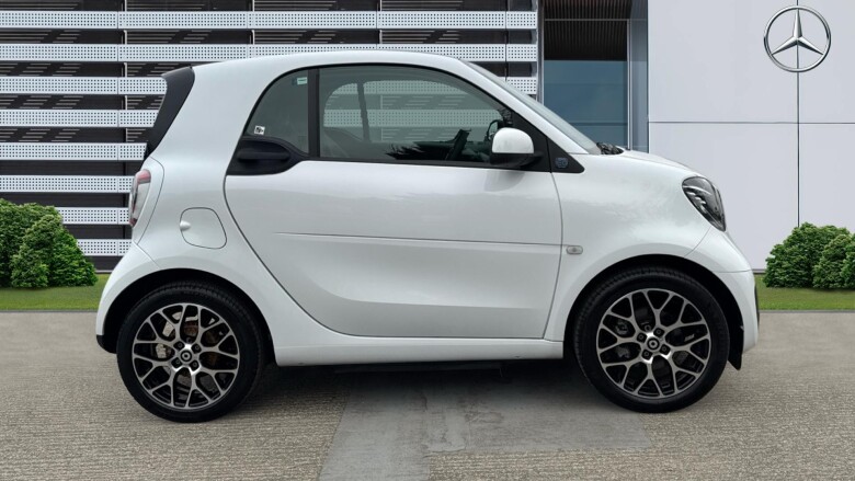 Smart EQ fortwo coupe 60kW EQ Exclusive 17kWh 2dr Auto [22kWCh] Electric Coupe